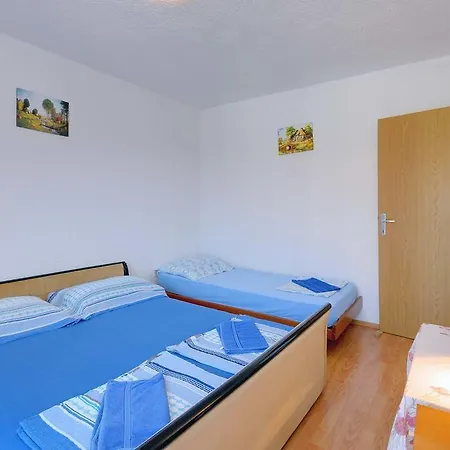 Sol Realis 2 Apartment